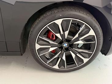 BMW IX XDrive60 — photo 16