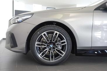 BMW I5 XDrive40 — photo 21