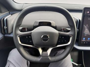 Volvo EX30 Single Motor Plus — photo 12