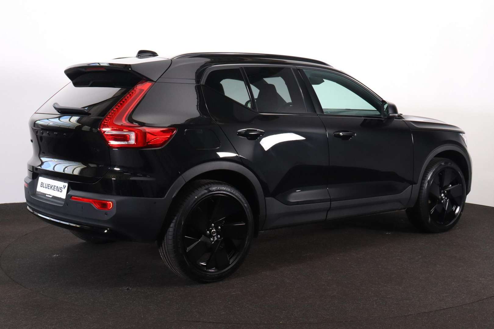 Volvo XC40 B3 Ultra Black Edition - 2025 - Joinsteer - #4
