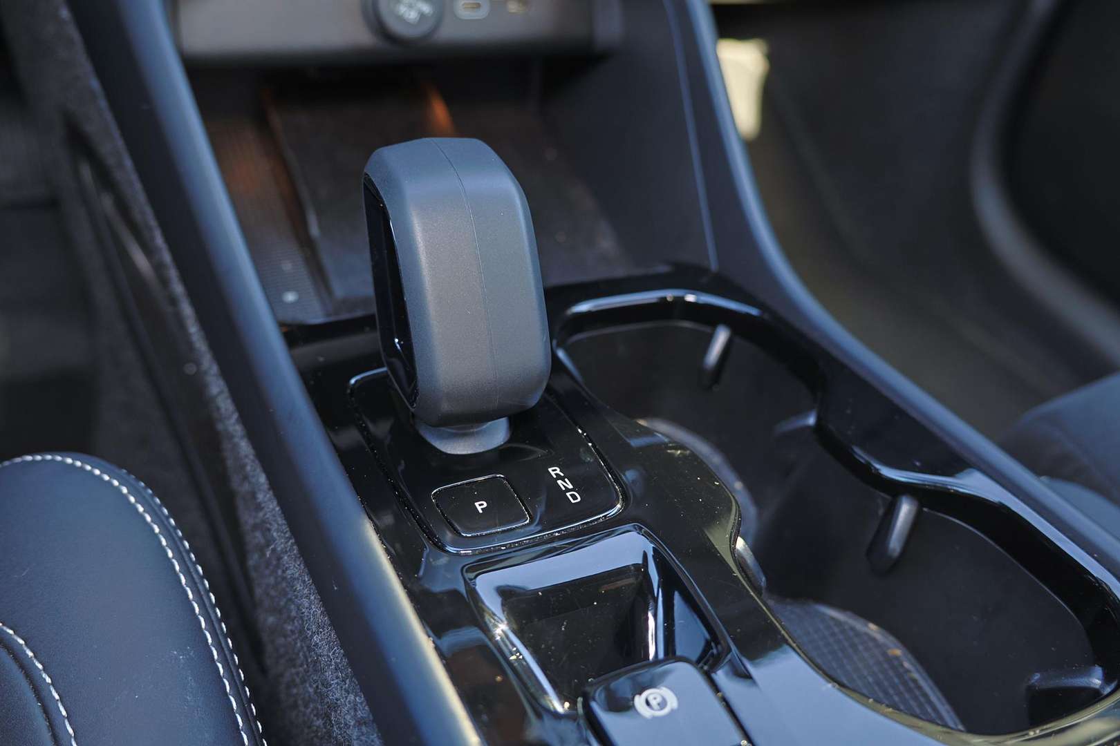Volvo XC40 B3 Ultra Black Edition - 2025 - Joinsteer - #10