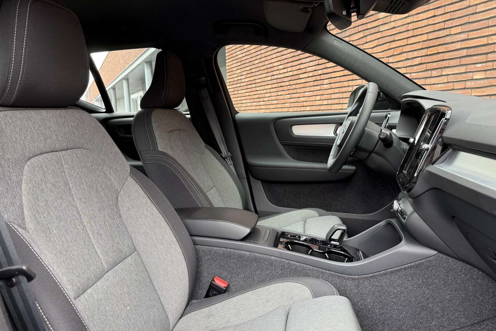 Volvo XC40 B3 Core - 2025 - Joinsteer - #2