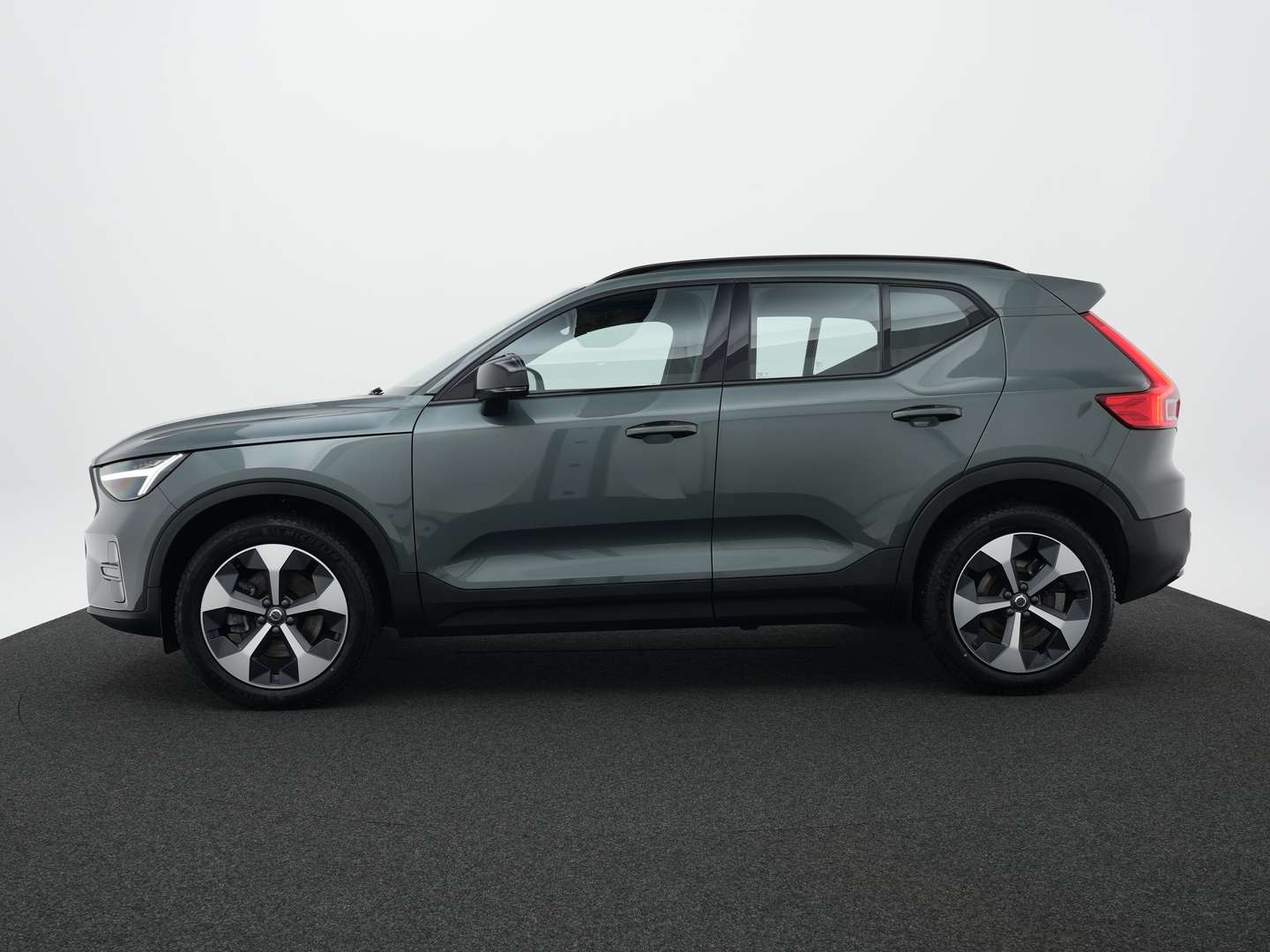 Volvo XC40 B4 Plus - 2025 - Joinsteer - #3