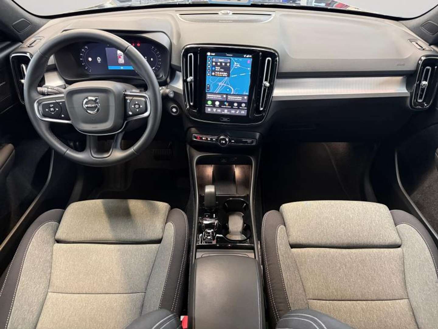 Volvo XC40 B3 Plus - 2025 - Joinsteer - #4
