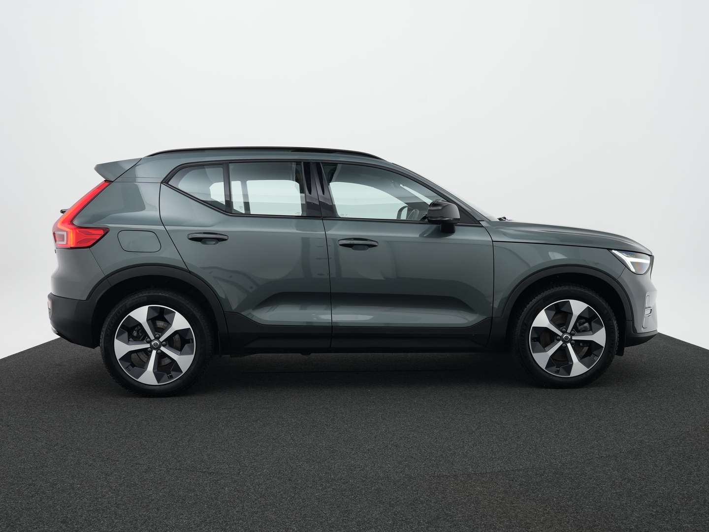 Volvo XC40 B4 Plus - 2025 - Joinsteer - #4