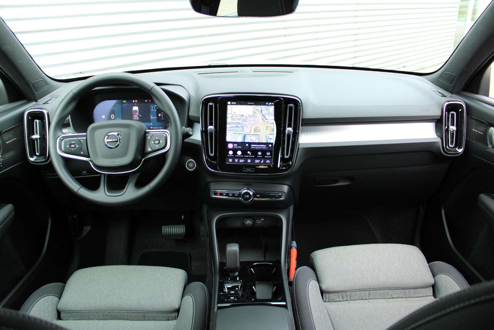 Volvo XC40 B4 Plus - 2025 - Joinsteer - #2