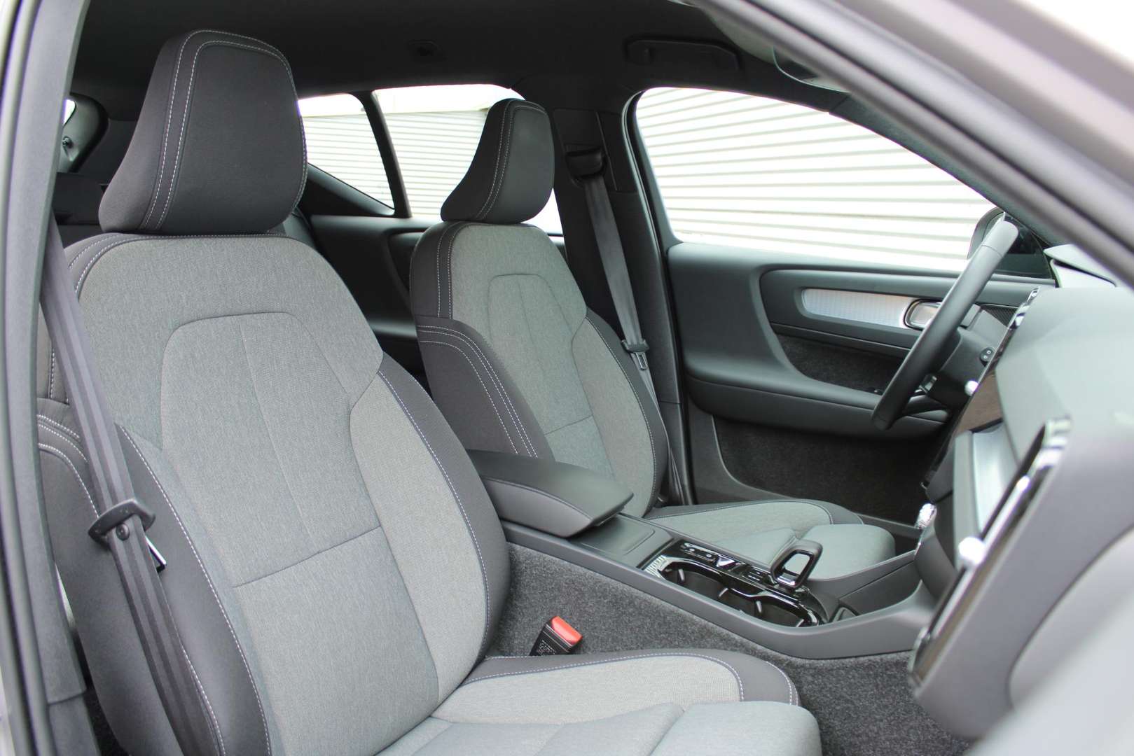 Volvo XC40 B4 Plus - 2025 - Joinsteer - #3