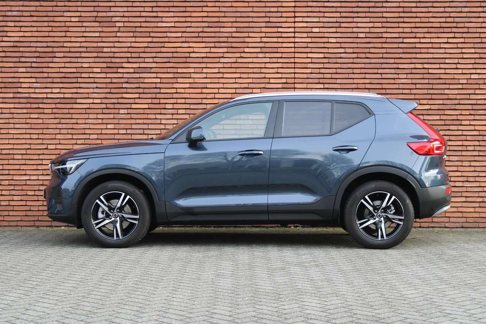 Volvo XC40 B3 Core - 2025 - Joinsteer - #8