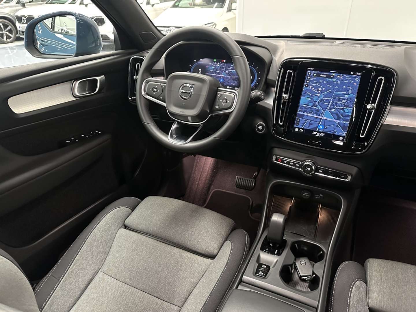 Volvo XC40 B3 Core - 2025 - Joinsteer - #7