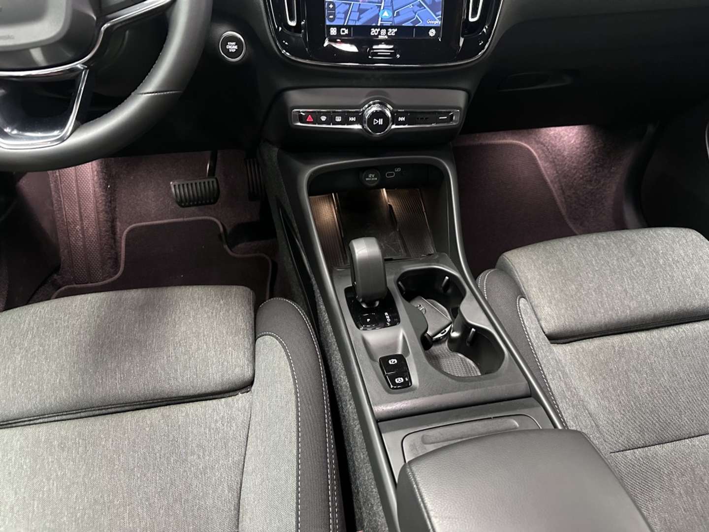 Volvo XC40 B3 Core - 2025 - Joinsteer - #11