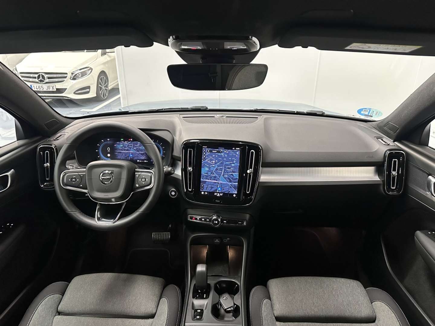 Volvo XC40 B3 Core - 2025 - Joinsteer - #13