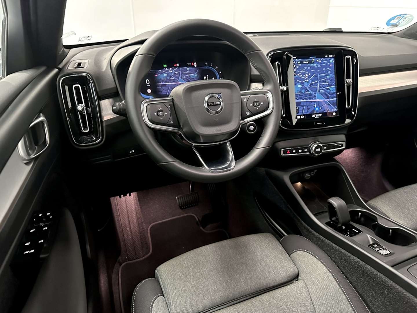 Volvo XC40 B3 Core - 2025 - Joinsteer - #18