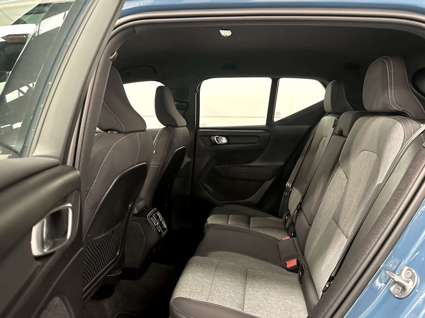 Volvo XC40 B3 Core - 2025 - Joinsteer - #21
