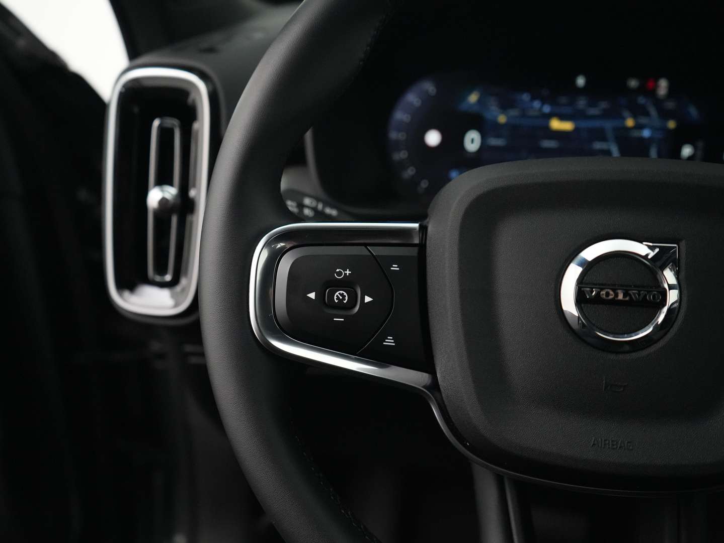 Volvo XC40 B4 Plus - 2025 - Joinsteer - #33