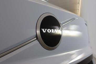 Volvo EX30 Single Motor Plus — photo 18
