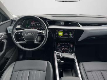Audi Q8 E-tron S Line 55 E-tron — photo 3