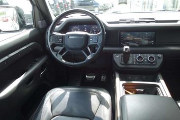 Land Rover Defender 110 D300 7SITZ/LUFT/PANO/STDHZG/AHK — photo 3