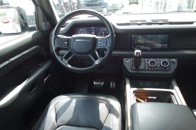 Land Rover Defender 110 D300 7SITZ/LUFT/PANO/STDHZG/AHK