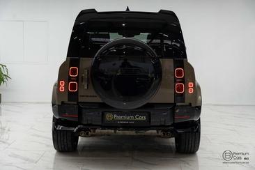 Land Rover Defender 110 P400e AWD — photo 15