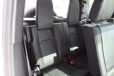 Land Rover Defender 110 D300 7SITZ/LUFT/PANO/STDHZG/AHK — photo 9