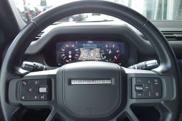 Land Rover Defender 110 D300 7SITZ/LUFT/PANO/STDHZG/AHK — photo 21