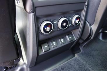 Land Rover Defender 110 D300 7SITZ/LUFT/PANO/STDHZG/AHK — photo 28
