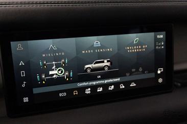 Land Rover Defender 110 P400e AWD — photo 41