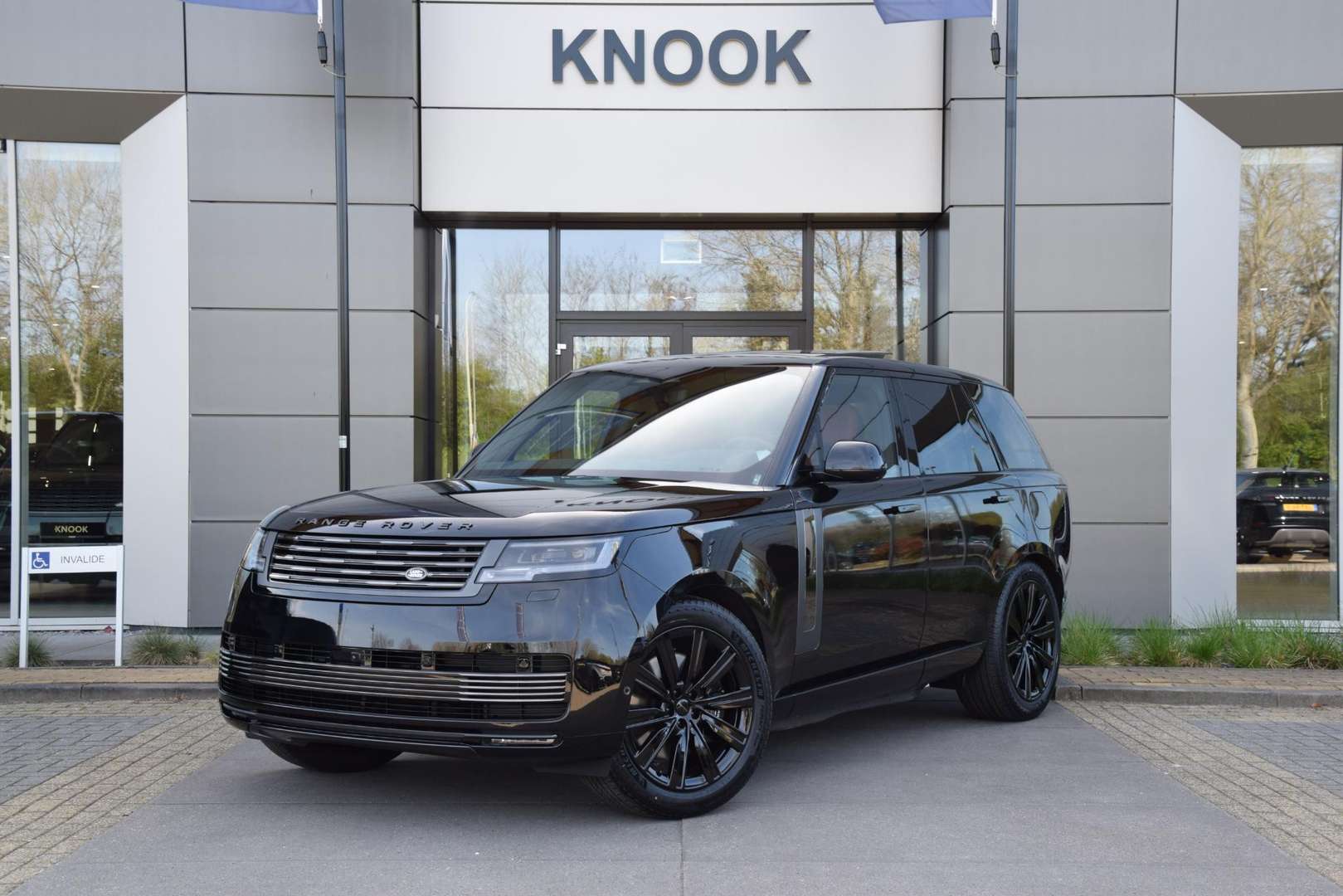 Land Rover Range Rover P550e SV Two-Tone Interieur | Obsidian Black - 2026 - Joinsteer - #1