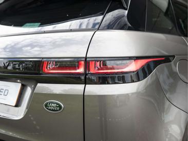 Land Rover Range Rover Evoque P300e AWD R-Dynamic SE — photo 31