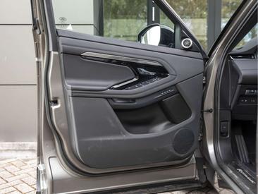 Land Rover Range Rover Evoque P300e AWD R-Dynamic SE — photo 38