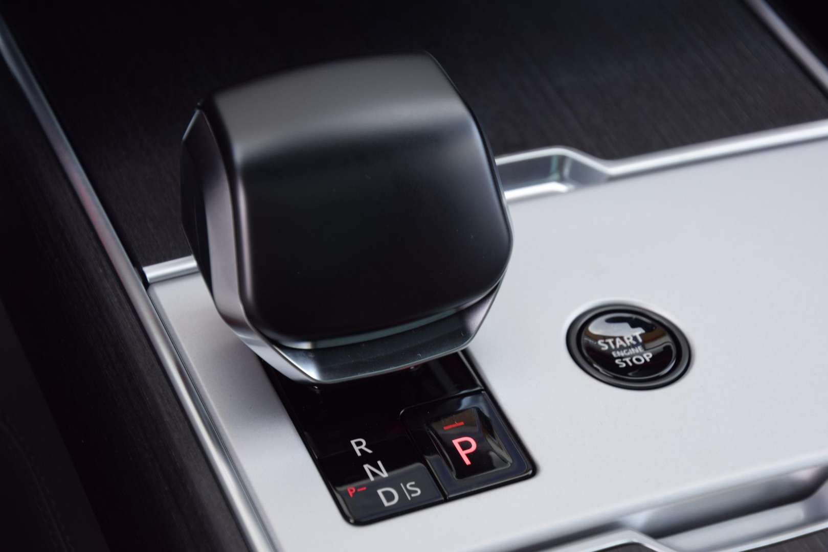Land Rover Range Rover P550e SV Two-Tone Interieur | Obsidian Black - 2026 - Joinsteer - #33