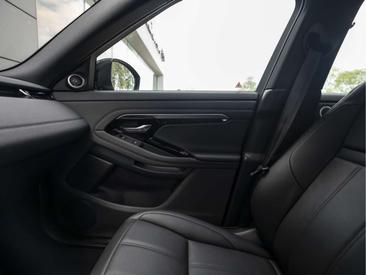 Land Rover Range Rover Evoque P300e AWD R-Dynamic SE — photo 49