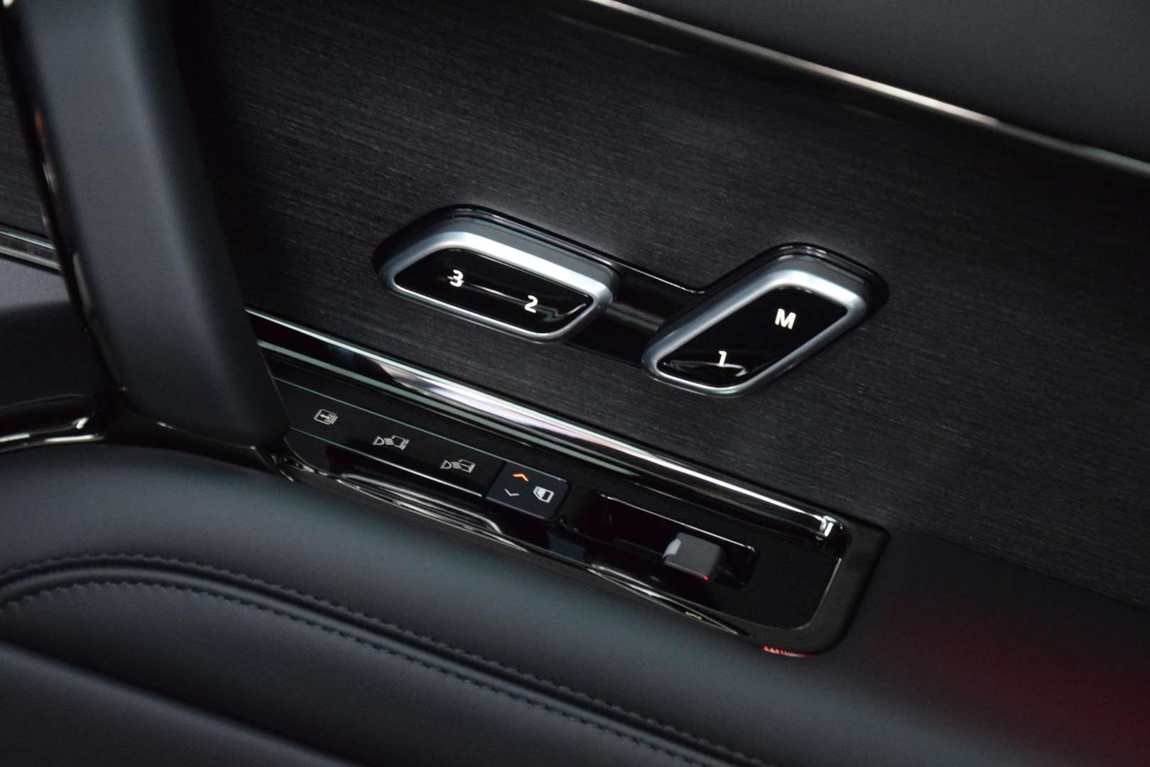 Land Rover Range Rover P550e SV Two-Tone Interieur | Obsidian Black - 2026 - Joinsteer - #43