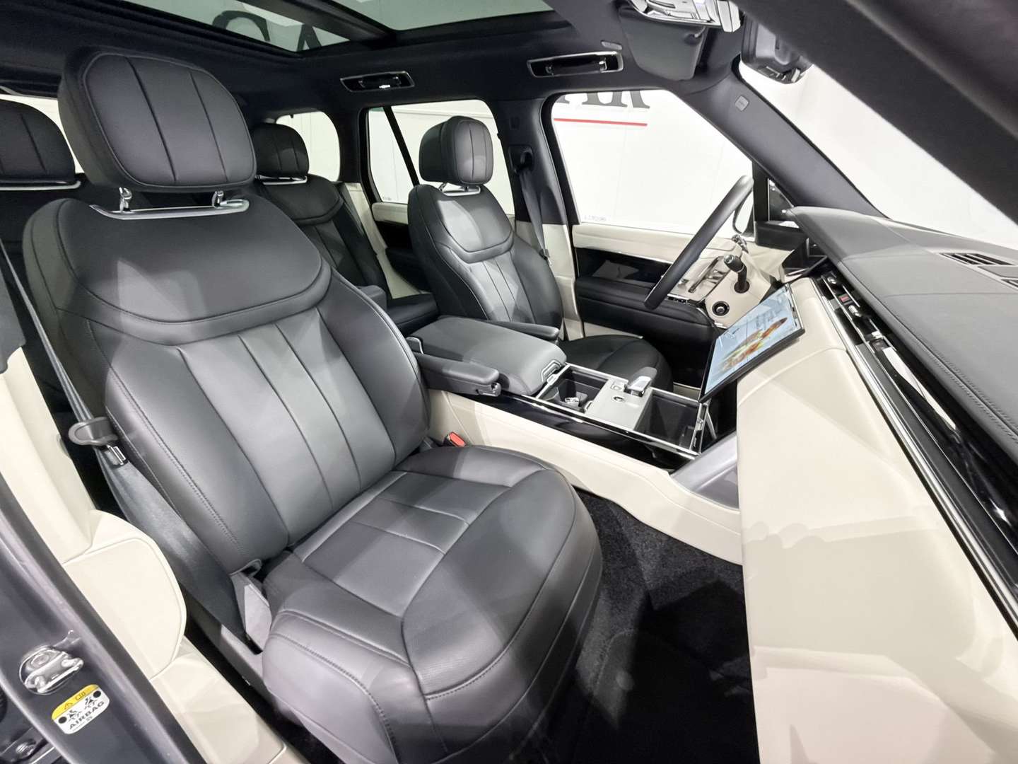 Land Rover Range Rover HSE 3.0D I6 350 MHEV - 2025 - Joinsteer - #15