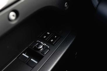 Land Rover Defender 90 Carpathian Edition 5.0 V8 P525 — photo 31
