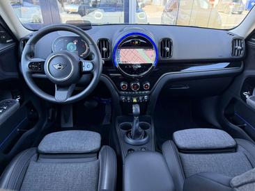 Mini Countryman COOPER SE — photo 5