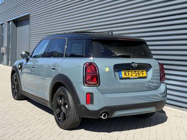 Mini Countryman COOPER SE — photo 21