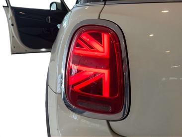 Mini 5 Portes Classic Cooper — photo 9