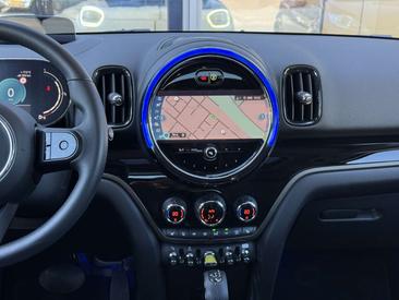Mini Countryman COOPER SE — photo 31