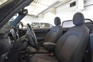 Mini Cabrio COOPER — photo 9
