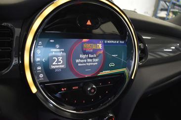 Mini Cabrio COOPER — photo 15