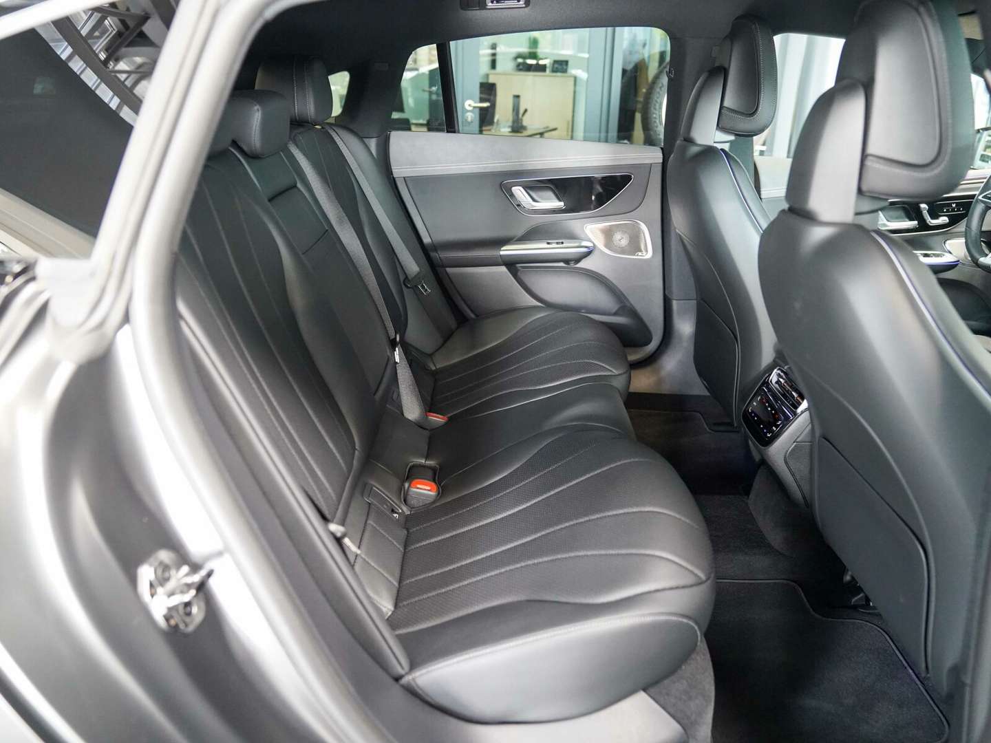Mercedes EQE 300 AMG Line - 2023 - Joinsteer - #5