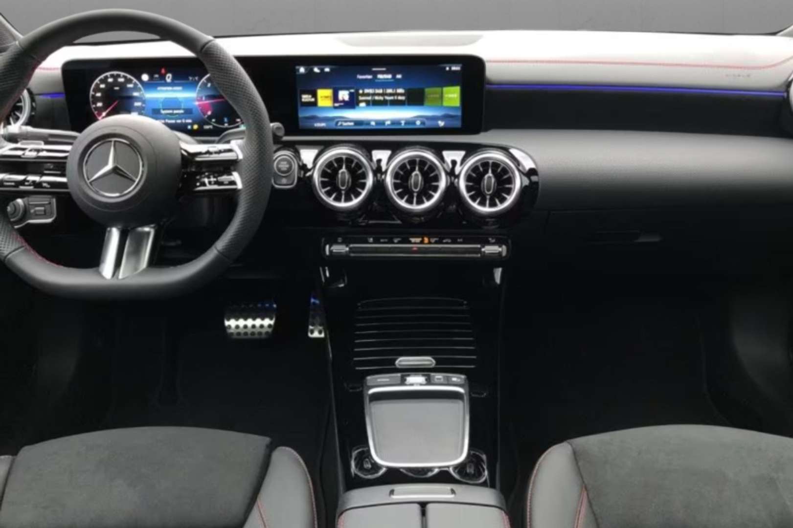 Mercedes CLA 200 AMG Line - 2025 - Joinsteer - #3