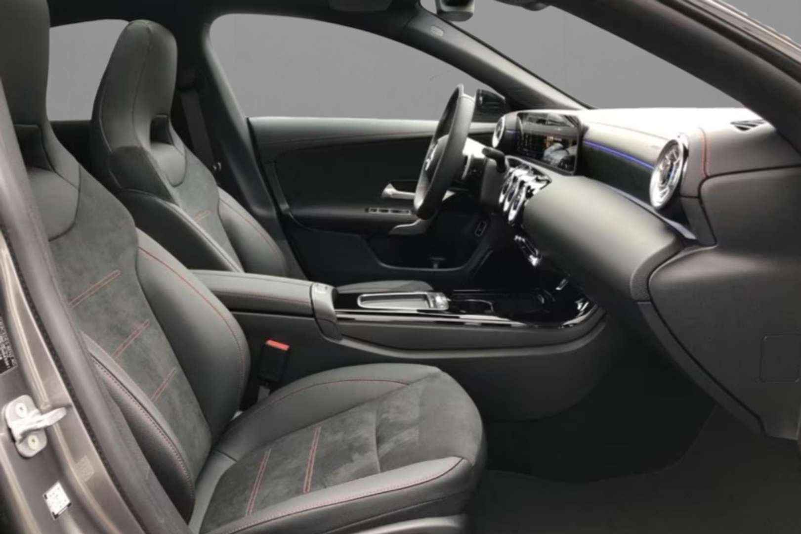 Mercedes CLA 200 AMG Line - 2025 - Joinsteer - #4