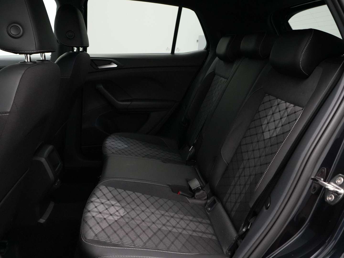 Volkswagen T-CROSS R-Line - 2025 - Joinsteer - #11