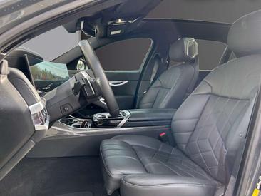 BMW I7 M60 XDrive — photo 9