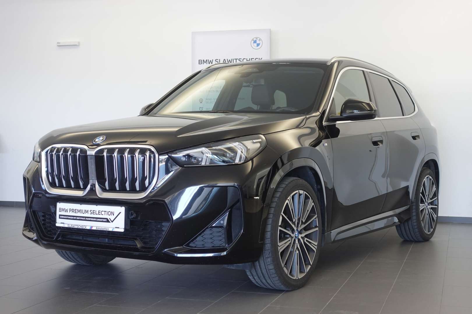 BMW IX1 XDrive30 - 2023 - Joinsteer - #1