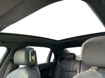 BMW I7 M60 XDrive — photo 34