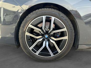 BMW I7 M60 XDrive — photo 41