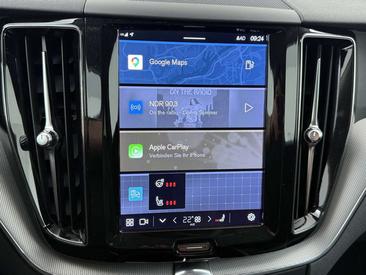 Volvo XC60 B4 Core — photo 28